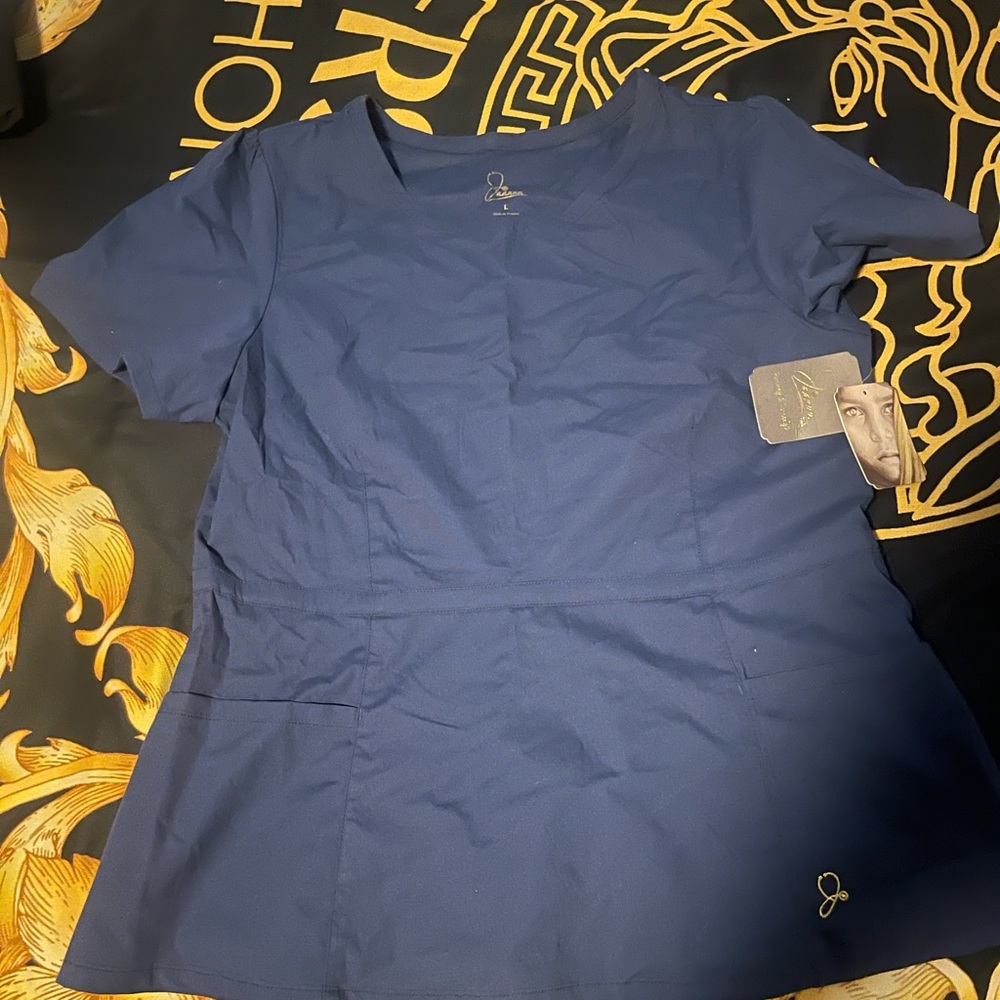Jaanuu scrub set